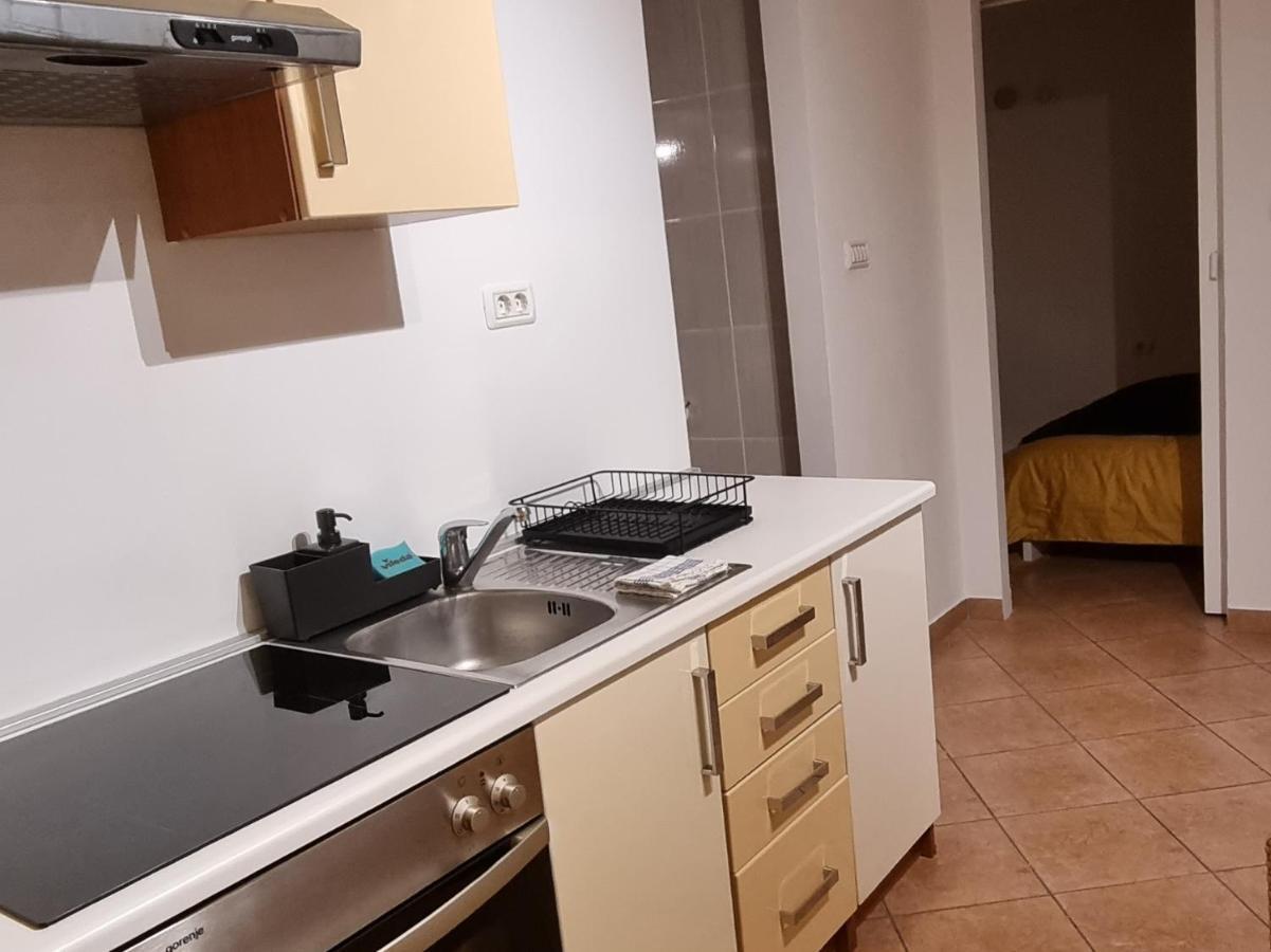 Melody Of Piran Apartment Exterior photo